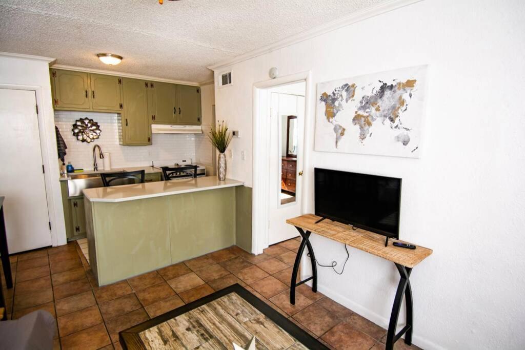 Central Automobile Alley Modern 1Bdr - Wifi Оклахома Сити Екстериор снимка