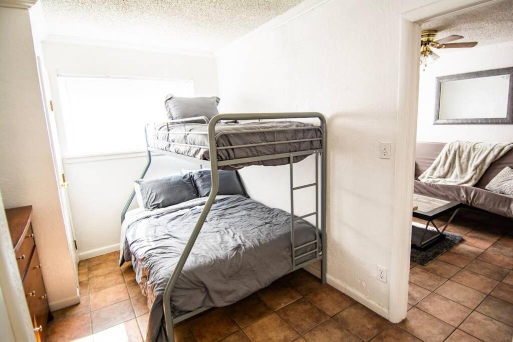 Central Automobile Alley Modern 1Bdr - Wifi Оклахома Сити Екстериор снимка